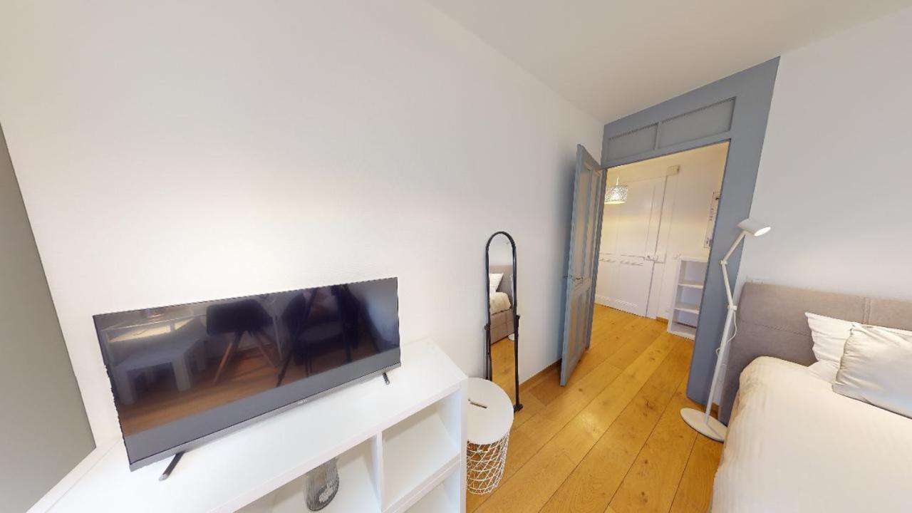Charming 5th-floor In Vibrant Eaux-vives - Ja9-5 * Geneva