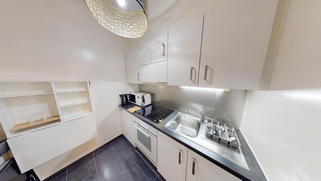 Charming 5th-floor In Vibrant Eaux-vives - Ja9-5 Geneva