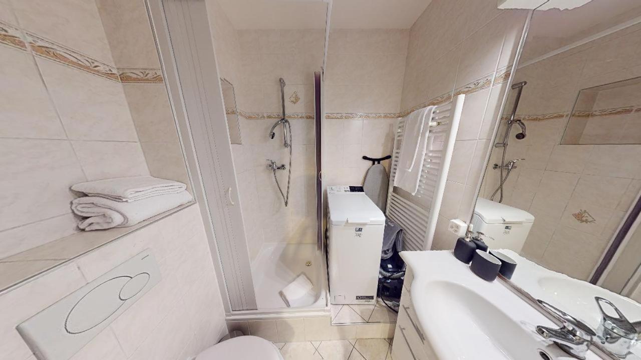 Charming 5th-floor In Vibrant Eaux-vives - Ja9-5 Apartment